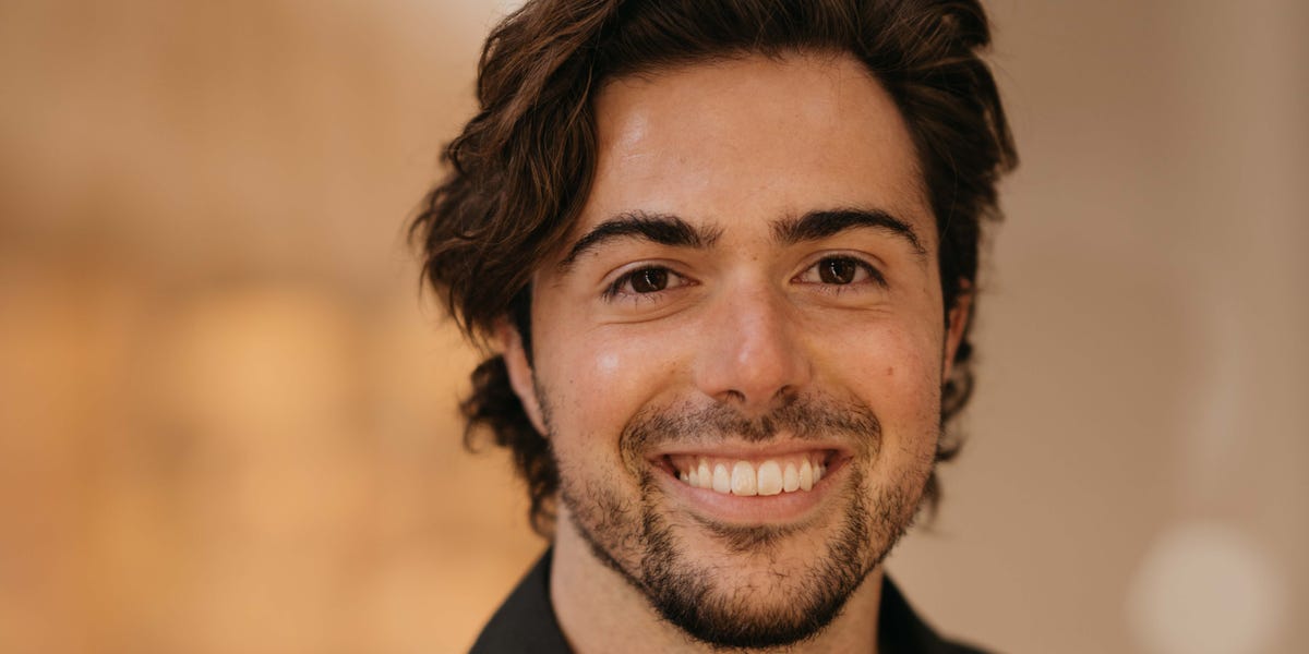 A 25-year-old startup founder shares his high-protein smoothie for gut health, energy, and longevity