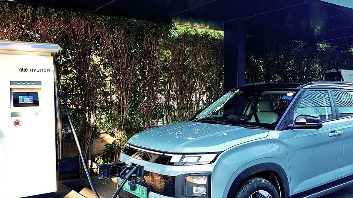 As EV charging expands, start-up comes up with software to fix charger failures