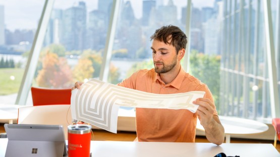 Cornell startup aims to monitor heart and lung health without touch - Cornell Chronicle