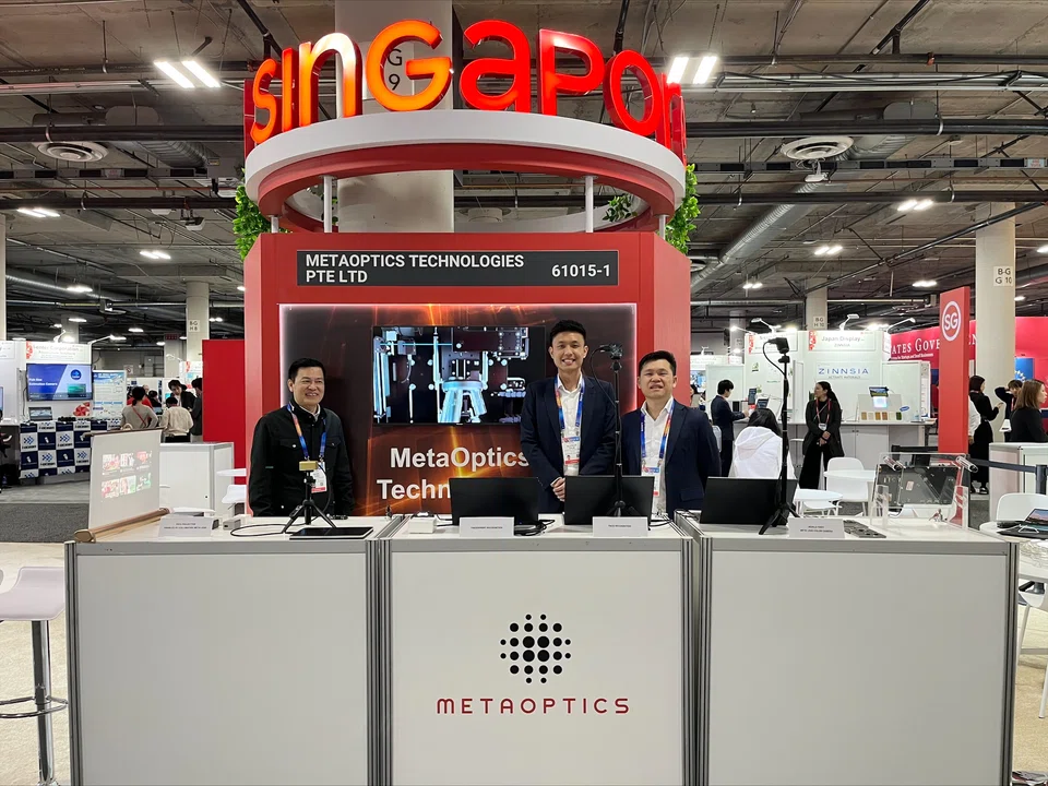 From left: MetaOptics’ executive chairman and chief executive, Mark Thng with deputy CEO Aloysius Chua and chief financial officer Chu Wee Liat.