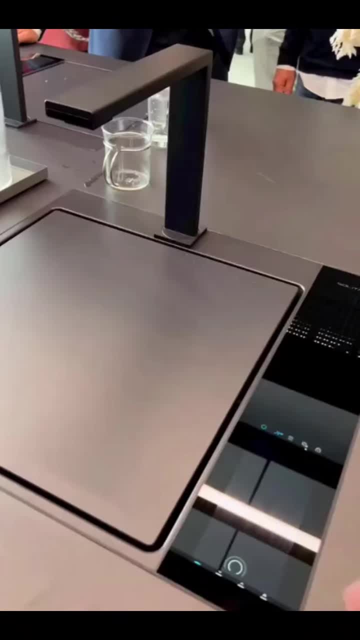 @ai.entertainment247 Ai operative kitchen gadgets  #AISink #SmartSink #AITechnol…