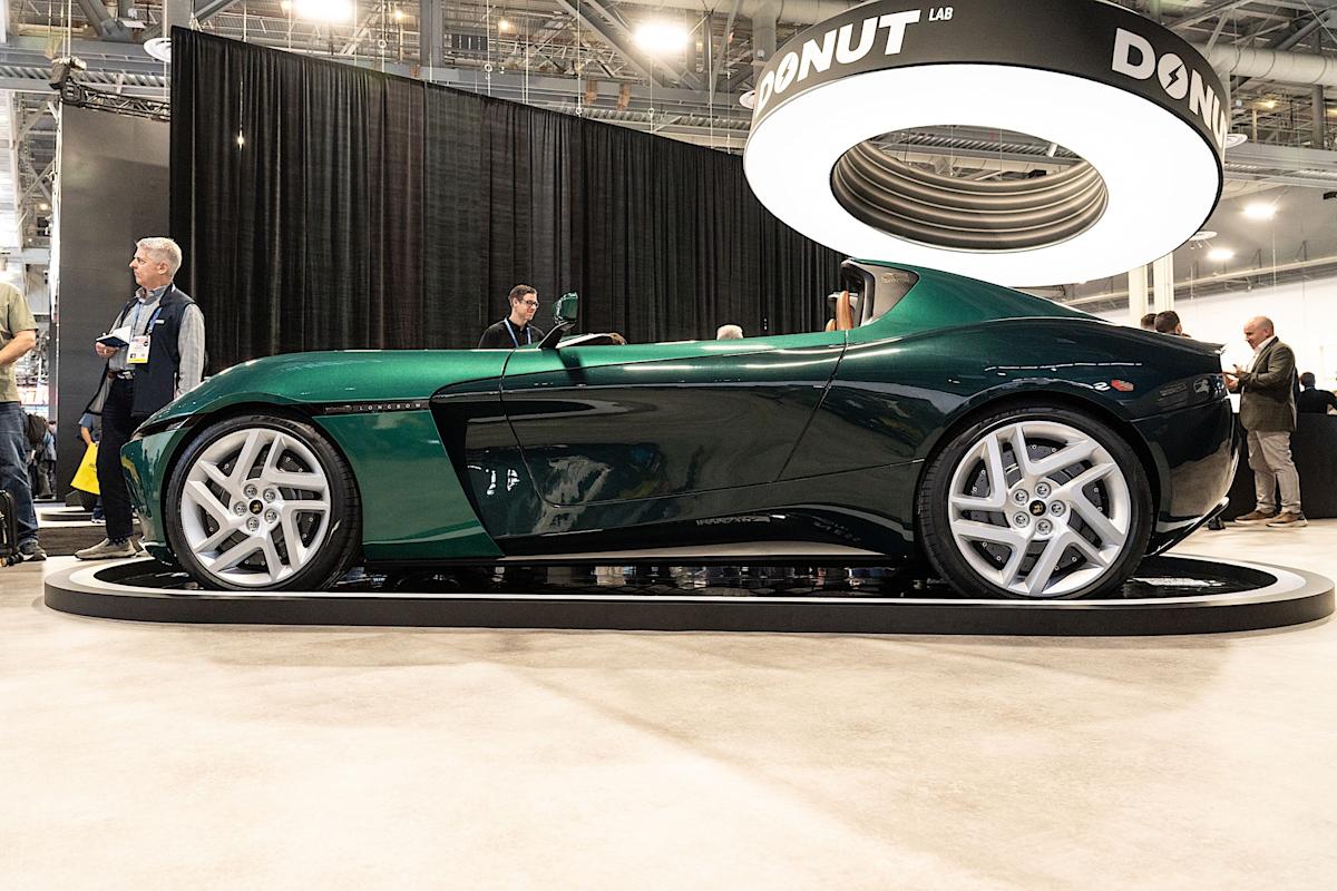 CES 2026: Longbow Motors shows off its Speedster EV with Donut Lab's in-wheel motors