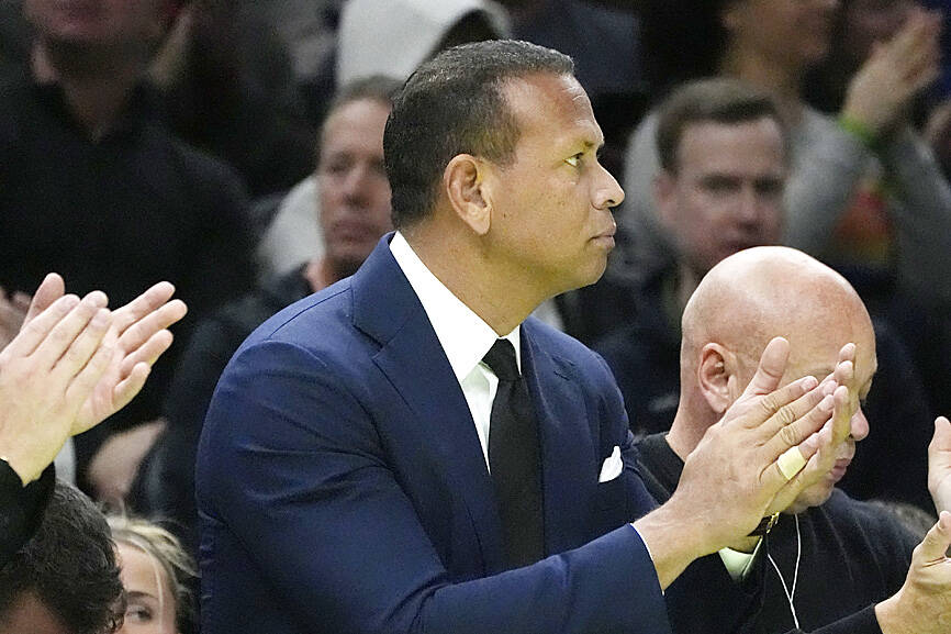 Start-up renews NBA betting worries – Taipei Times