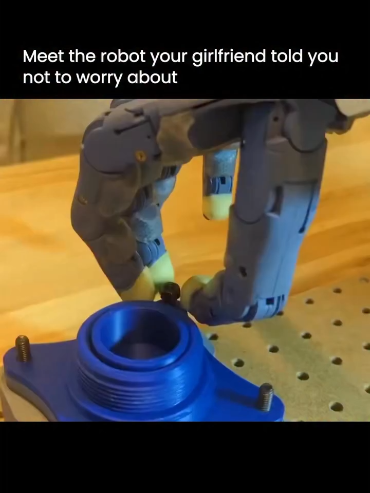 @_techwithai This robotic hand moves with a level of speed and precision humans …