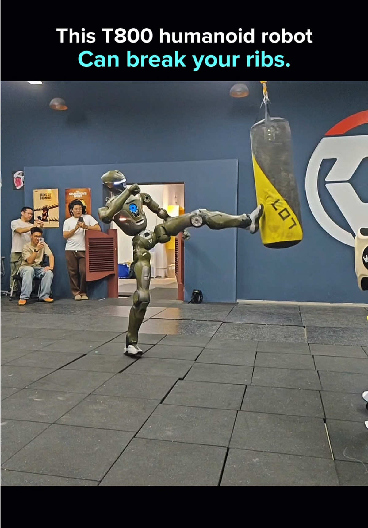 @the.digital.boy EngineAI has unveiled the T800, a full size humanoid robot desi…