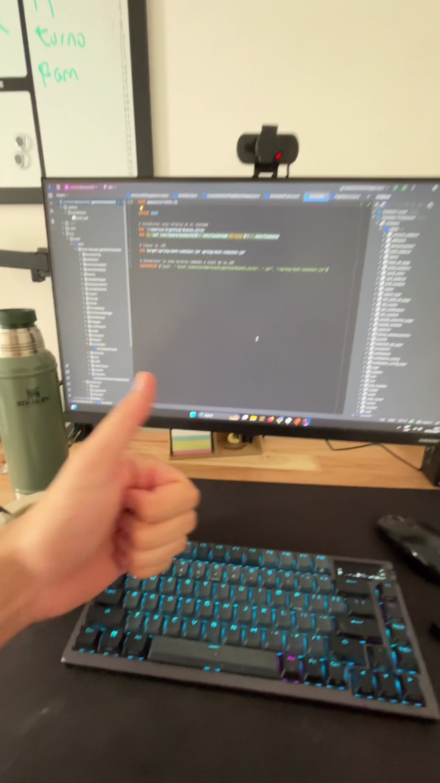 @santi.senior Mi día como programador backend para una fintech argentina #progra…