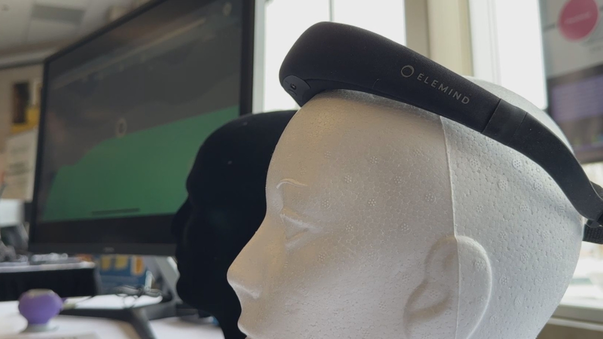 Alberta startup develops a headset that will detect signs of dementia early