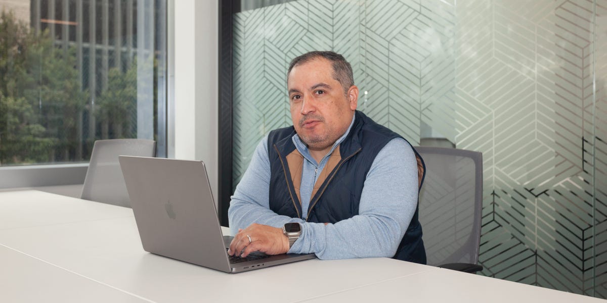 I started a business with AI and no tech background. Here's what it still can't replace.