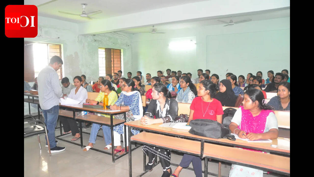 Jharkhand to establish ‘J-Hub’ incubation centre; Aimed at empowering young entrepreneurs with essential resources and mentorship | Ranchi News - The Times of India