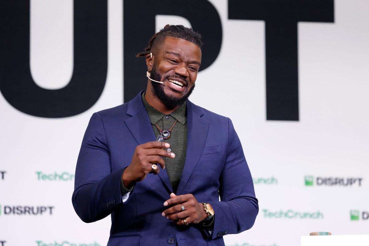 And the winner of Startup Battlefield at Disrupt 2025 is: Glīd | TechCrunch