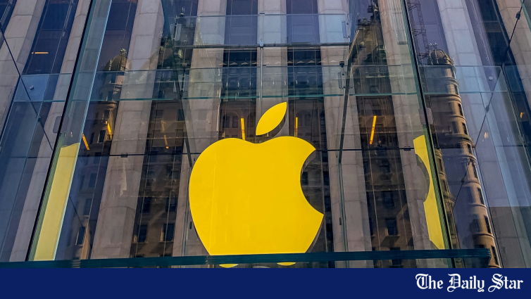 Apple hires ex-Google executive to lead AI product marketing