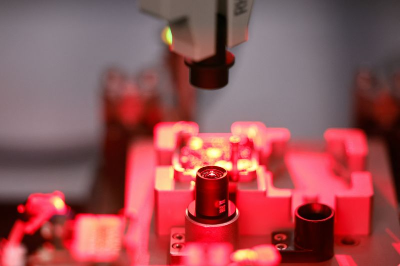 Exclusive-ZYT readies AI that can outdrive its own CEO on Shenzhen streets