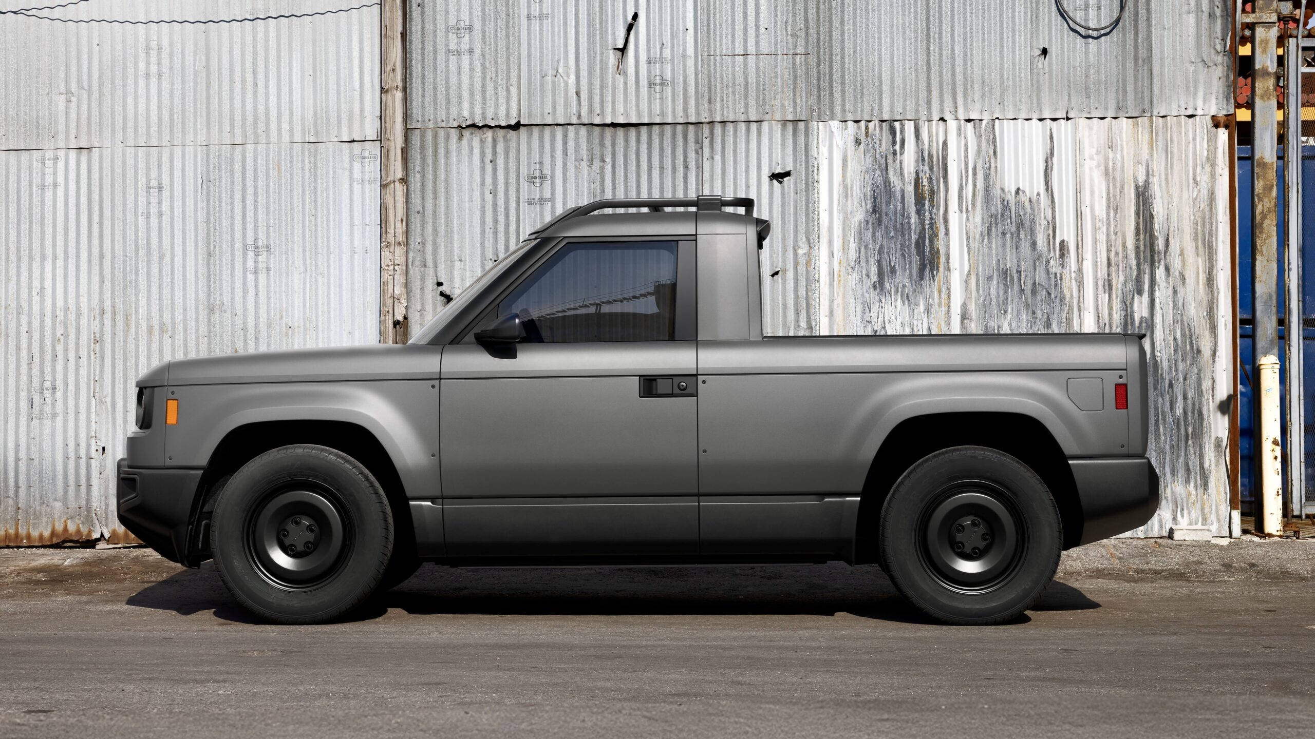Slate targets Big Auto with small pickup. But do Americans want a DIY EV?