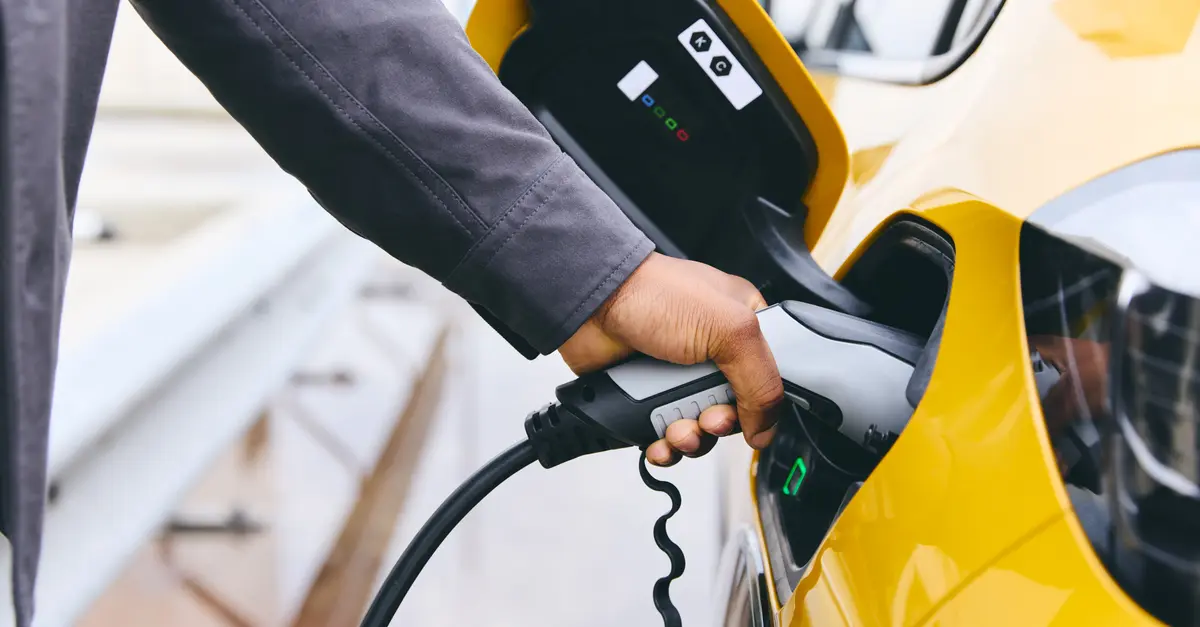 Sparking change: Students help startup expand EV solutions in cities | MIT Sloan