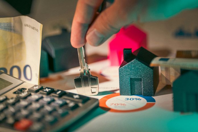 Payr raises $2.1m seed to modernise UK rent payments
