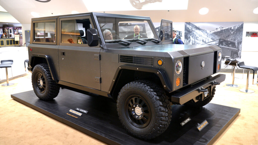 Startup Bollinger, which failed to launch production, auctions off its last 20 trucks as Michigan demands repayment of its funds | ТопЖир
