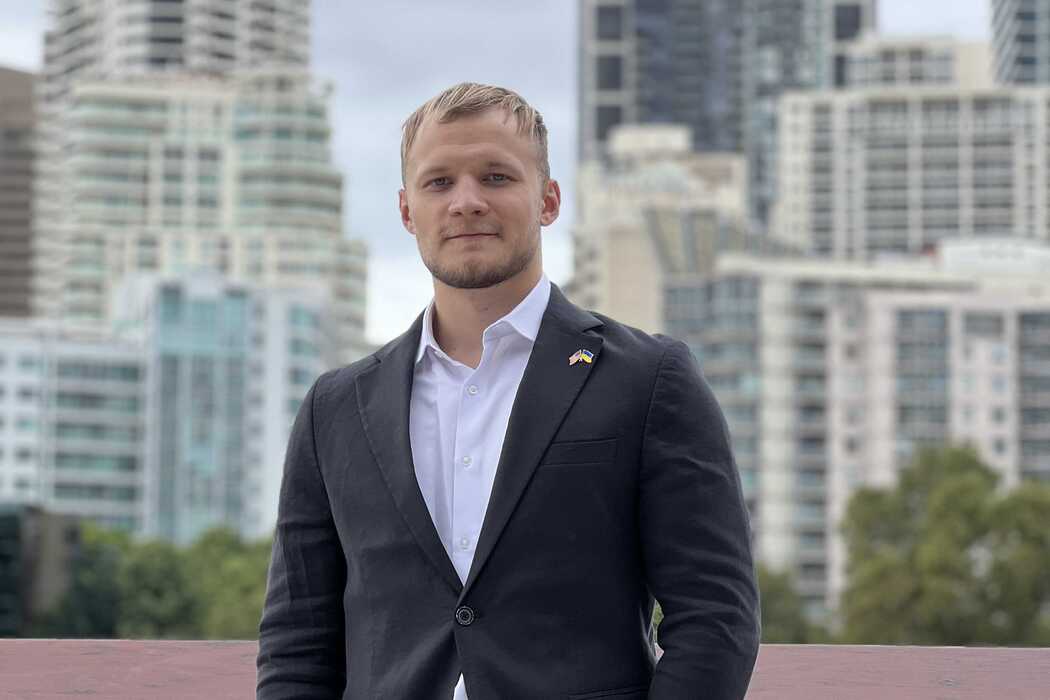 Harmix was a profitable music startup, before AI tools tempted them to build something new