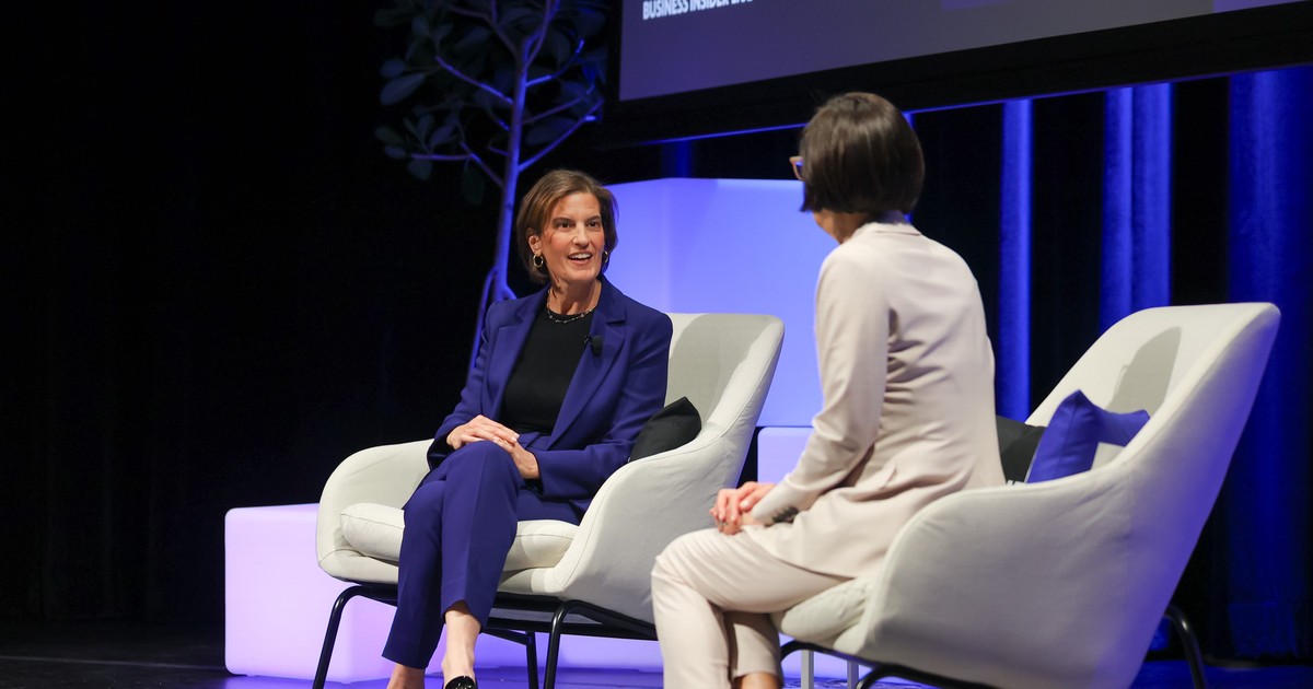 Women's health startup Midi Health hit a $1 billion valuation. Its founder says AI changed everything.