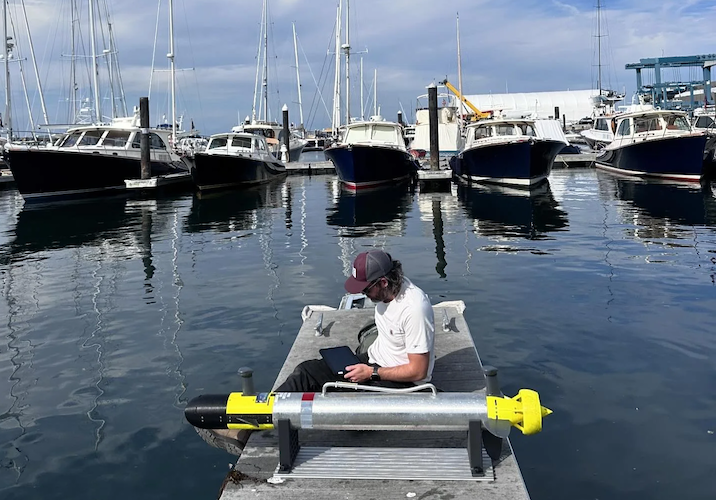 UTIC awards over $100,000 in scholarships to undersea technology students
