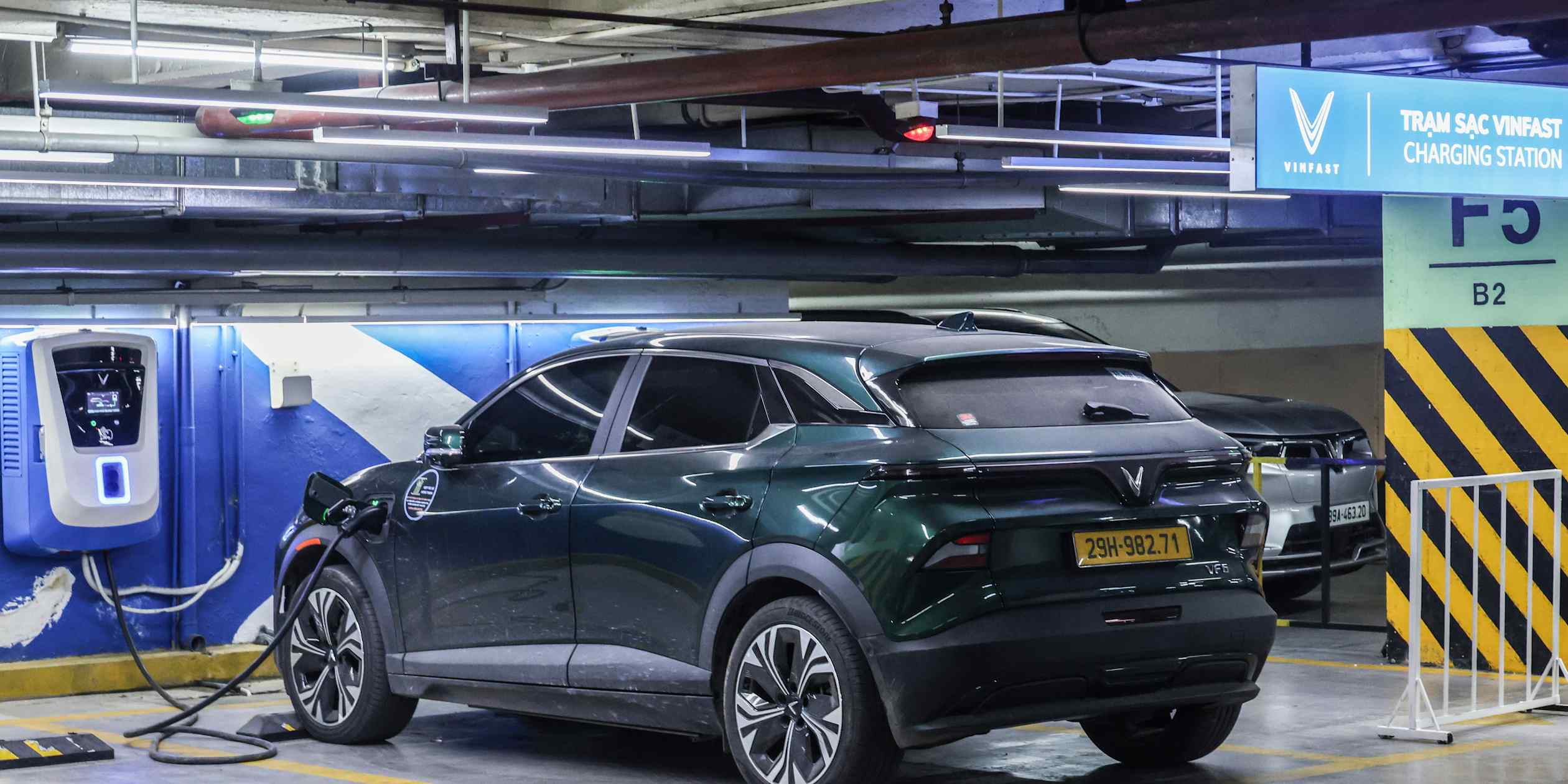 VinFast rival Selex launches open EV charging network with Petrolimex