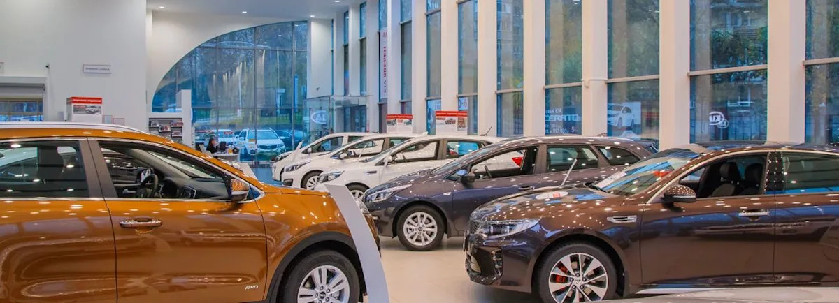 Is Carvana (CVNA) Quietly Rewriting Its Business Model With EV Bets and Dealership Deals?