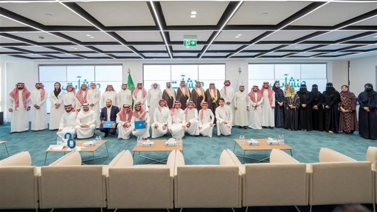 إعلان