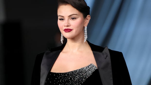 Investors sue Selena Gomez for alleged fraud over mental health startup | CBC News