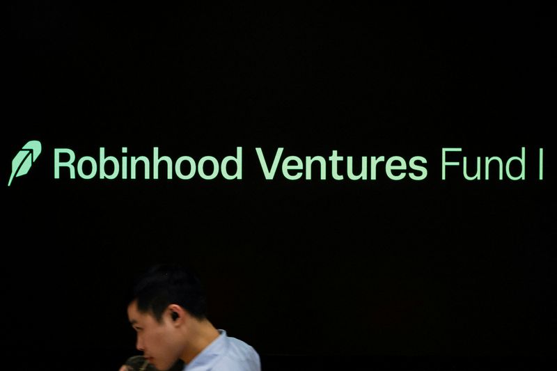 Robinhood’s second venture fund debuts, drawing retail money into private markets