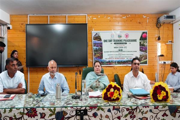 SKUAST-K Trains 80 Floriculture Growers, Showcases Student Startups